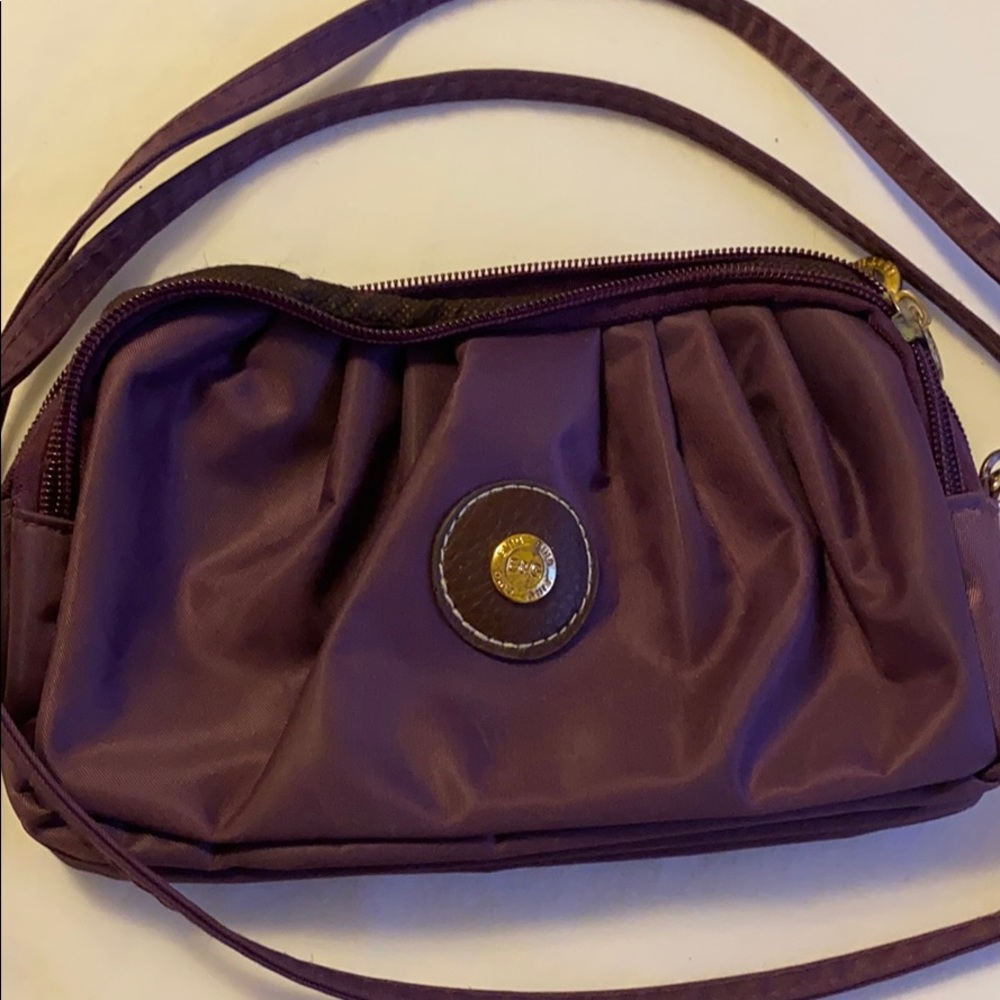 Crossbody purple lightweight purse USED